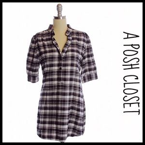 BLACK WHITE PLAID FLANNEL BUTTON DOWN SHIRT